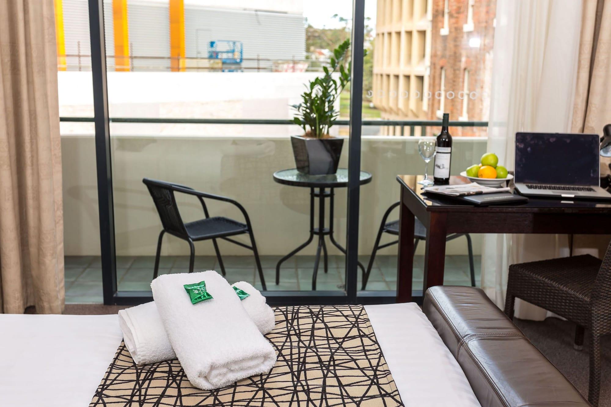 Clarendon Hotel นิวแคสเซิล ภายนอก รูปภาพ