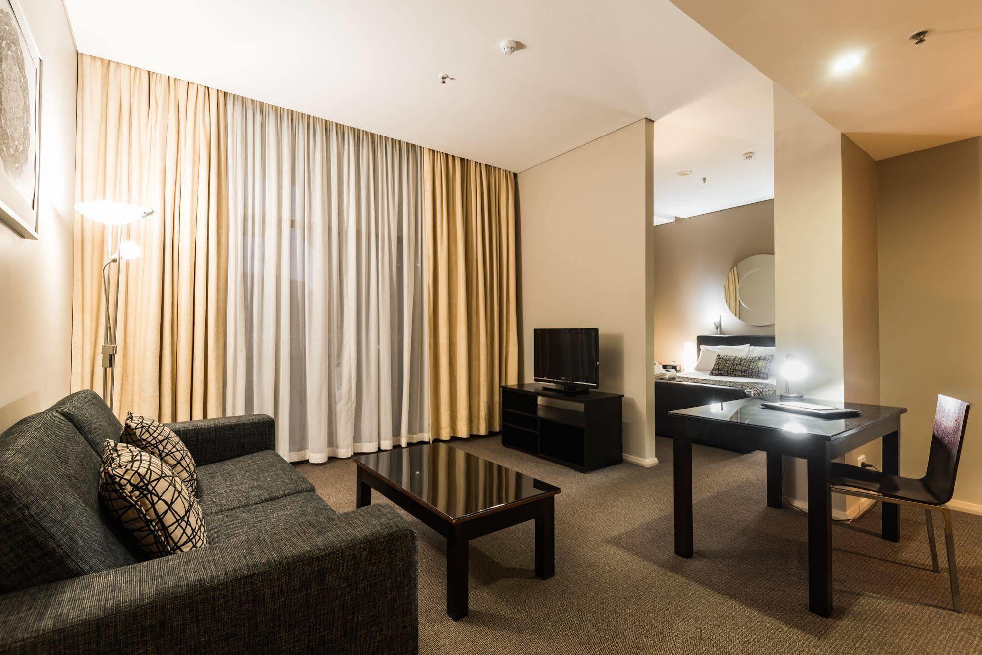 Clarendon Hotel นิวแคสเซิล ภายนอก รูปภาพ