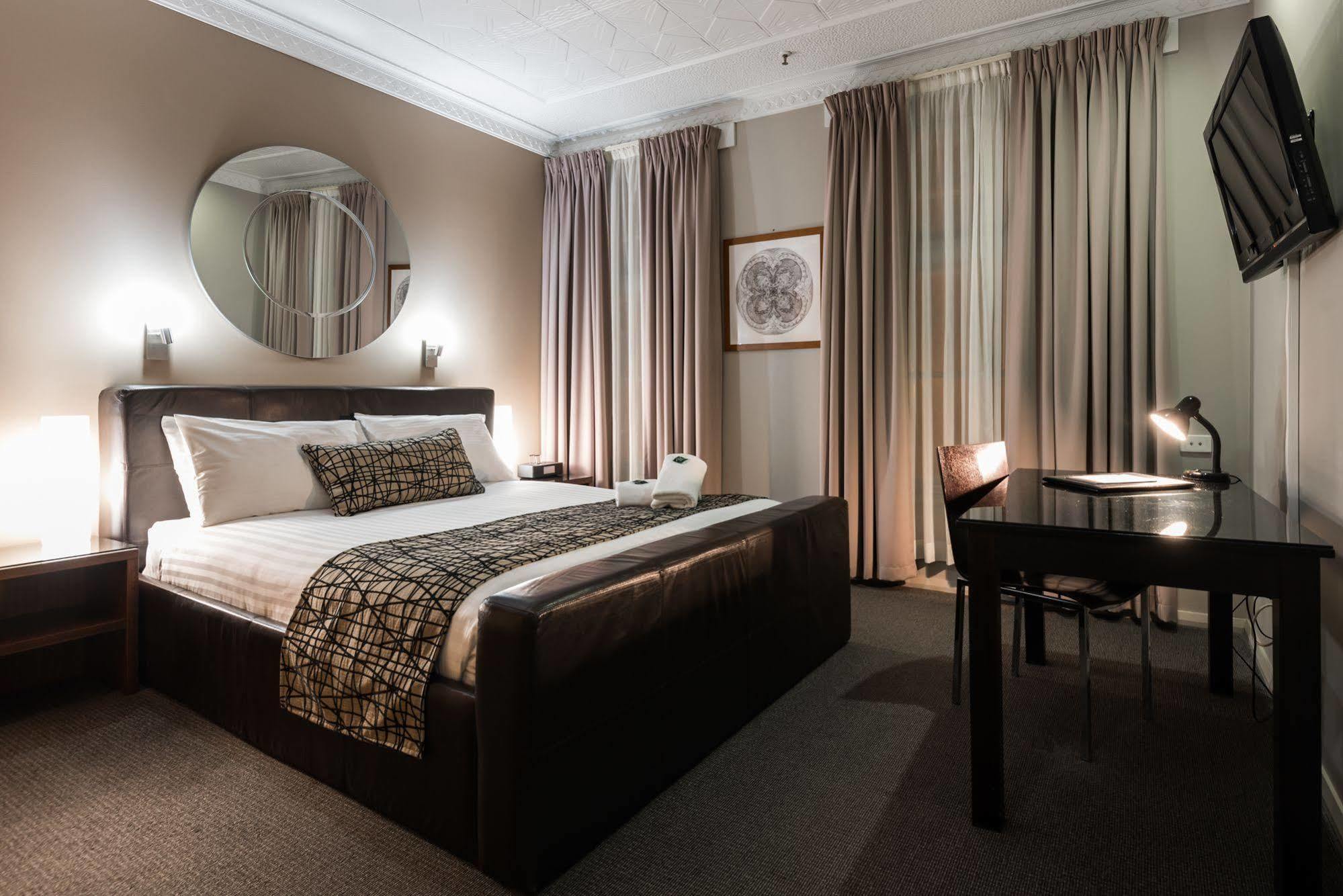Clarendon Hotel นิวแคสเซิล ภายนอก รูปภาพ